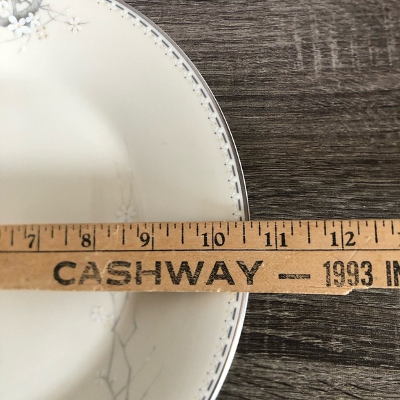 1985 Royal Doulton Angela Plate Set - Picture 12 of 12